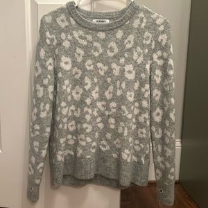 Old navy sweater
